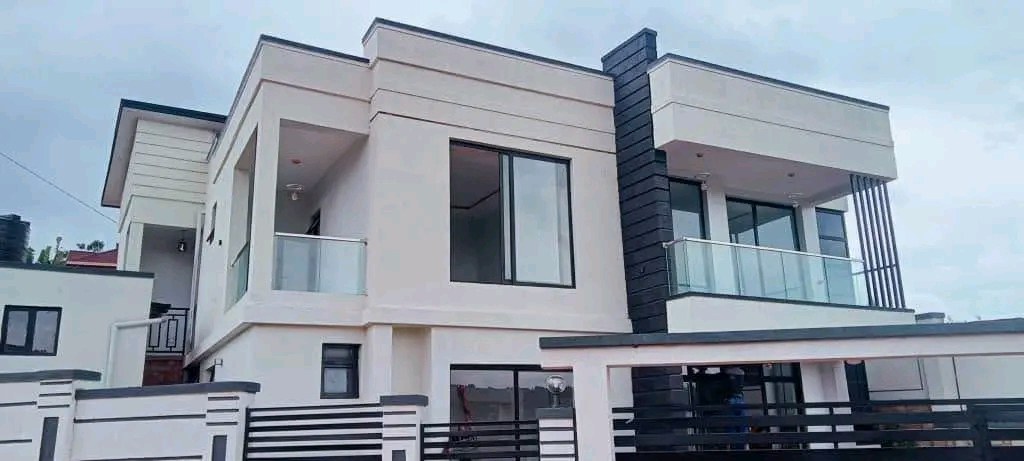 Modern House for Sale at Kicukiro-Kagarama With Stunning Views - 180M