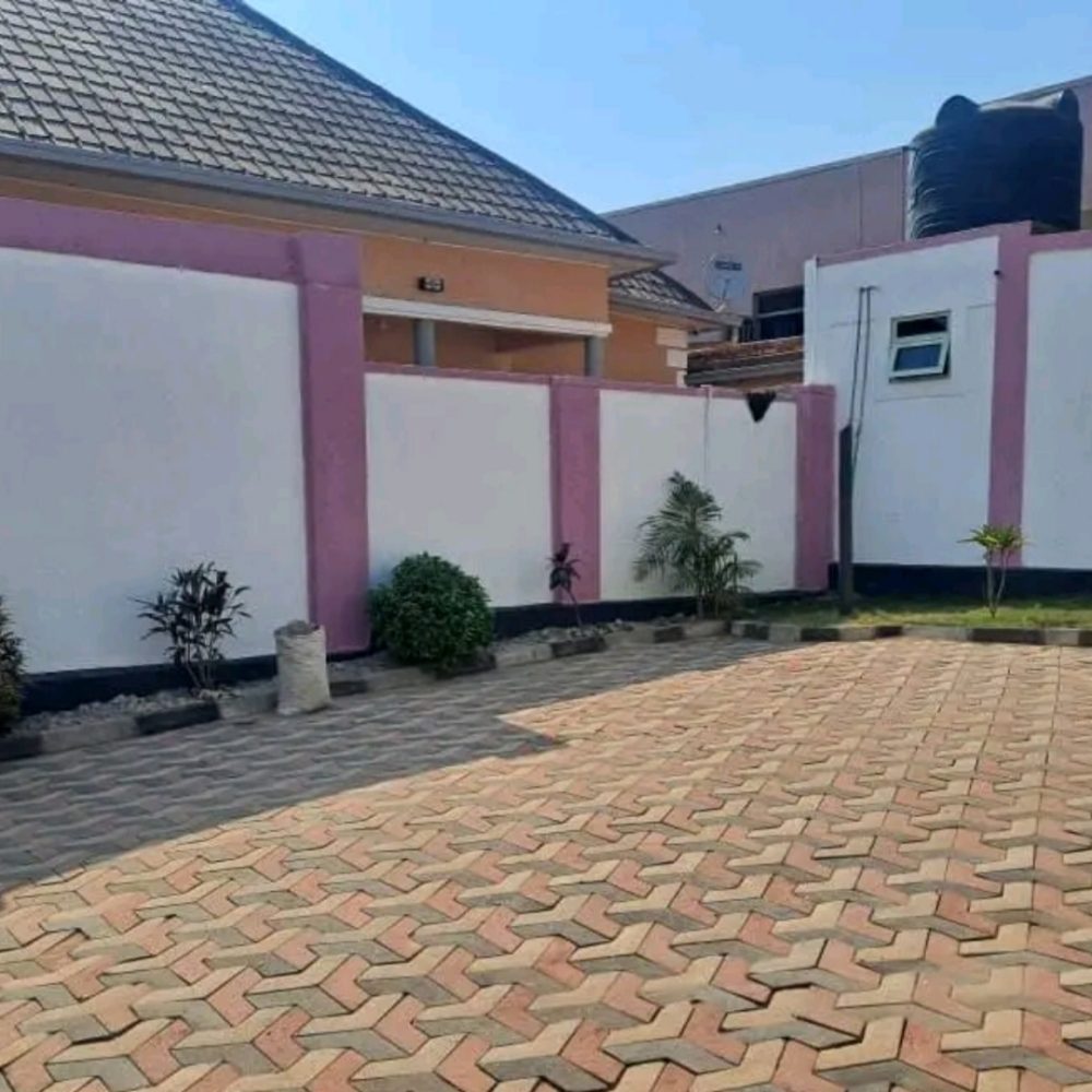 Beautiful house for rent - Kanombe -700K